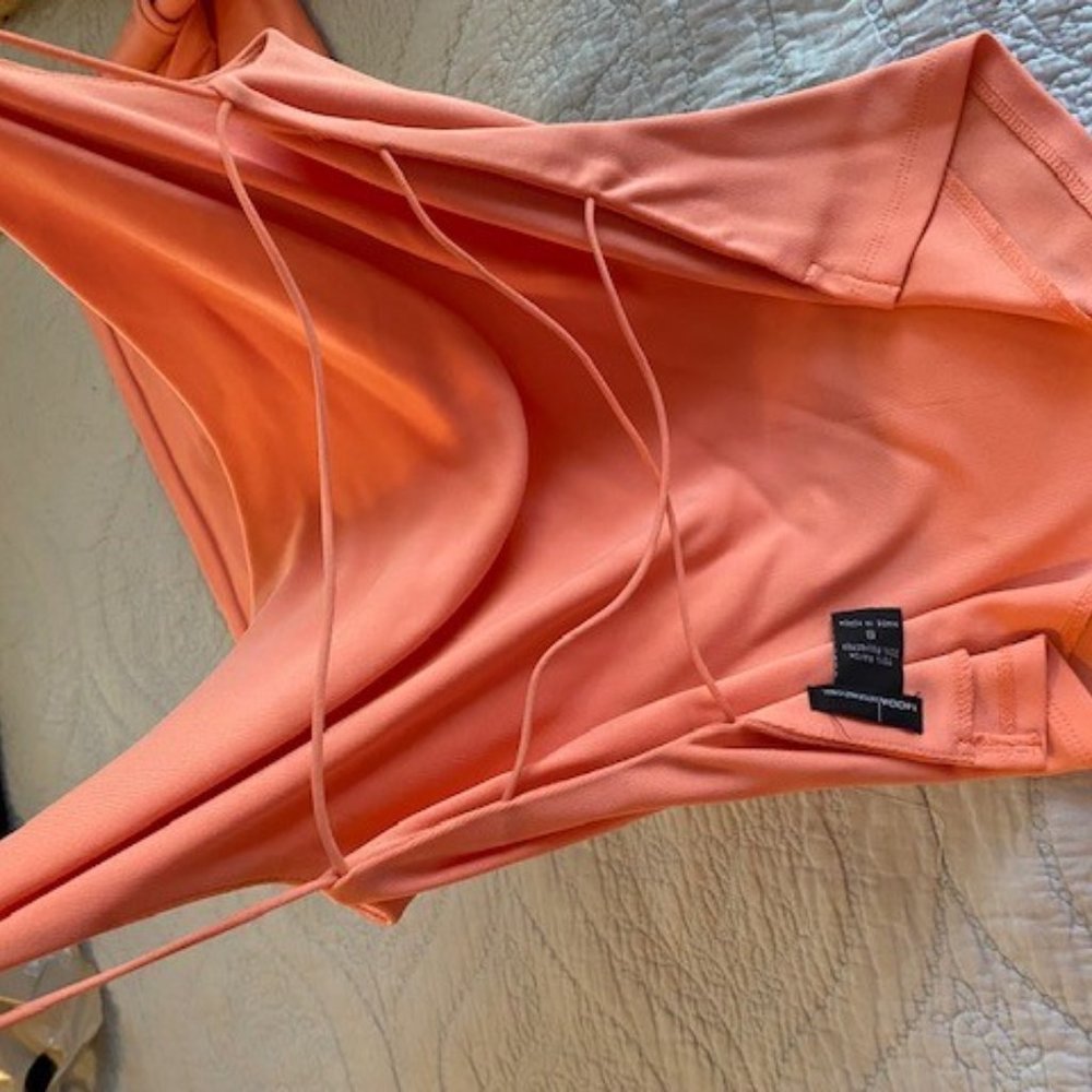VS-Moda International cocktail pant suits, black & apricot, size small - Picture 11 of 15